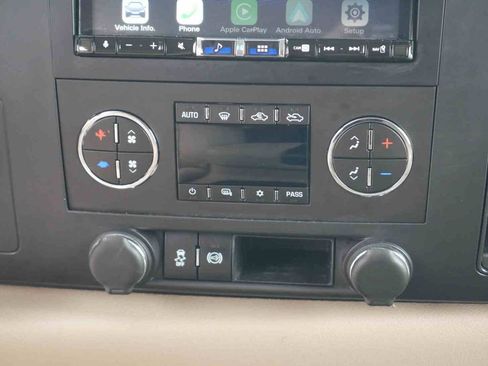 Used 2012 GMC Sierra 3500 SLE w/ SLE Preferred Package image 7