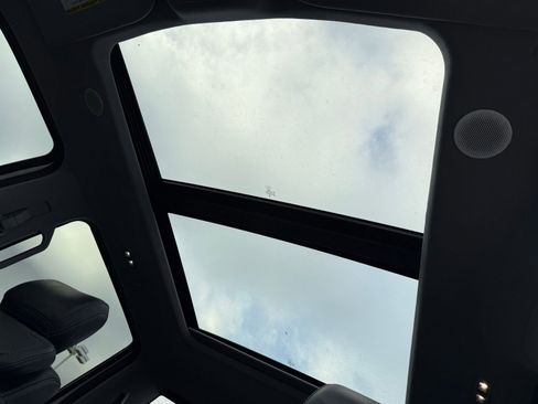 Used 2024 Ford F350 Limited image 41