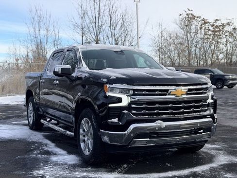 Used 2023 Chevrolet Silverado 1500 LTZ w/ LTZ Premium Package image 3