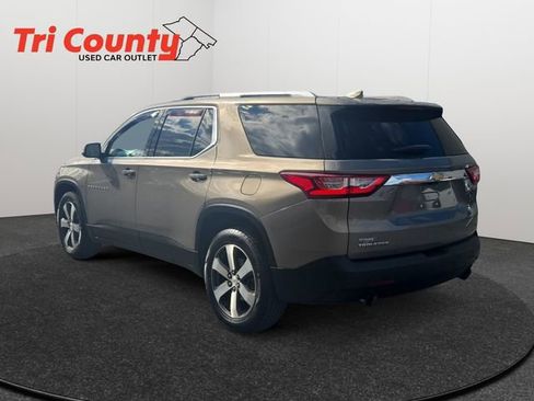 Used 2018 Chevrolet Traverse LT image 3