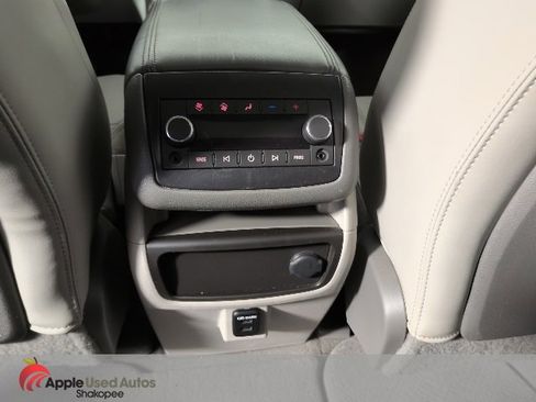 Used 2014 GMC Acadia SLT image 33