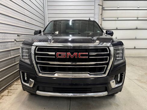Used 2021 GMC Yukon SLT AWD/4WD image 2