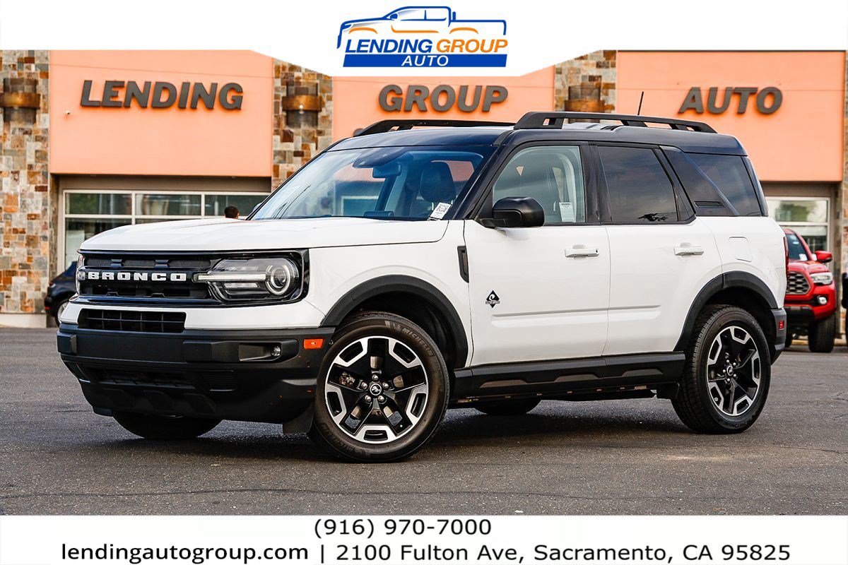 Used 2022 Ford Bronco Sport Outer Banks w/ Tech Package AWD/4WD image 1