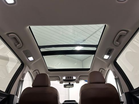 Used 2019 Subaru Ascent Touring AWD/4WD image 27