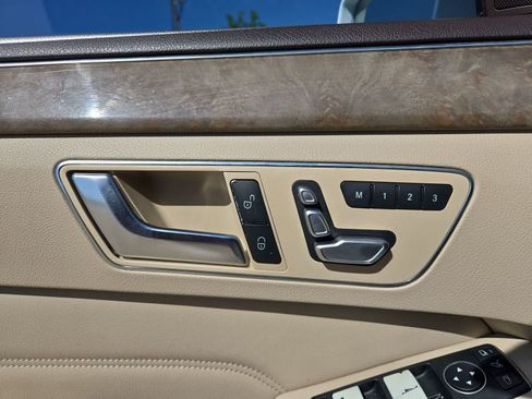 Used 2016 Mercedes-Benz E 350 Sedan image 15