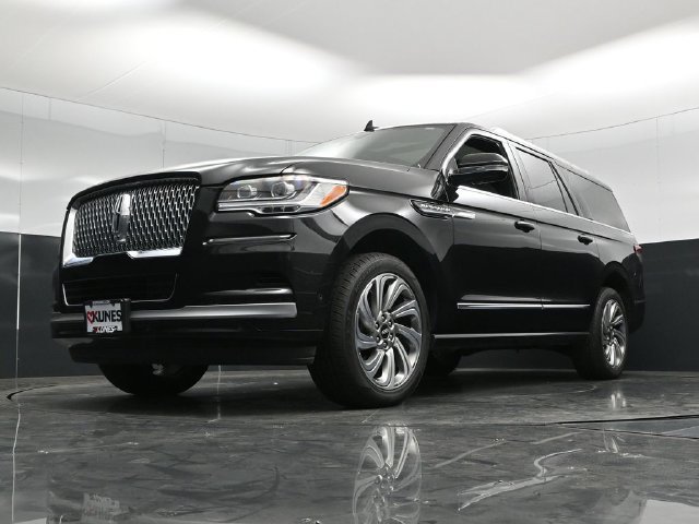 Used 2022 Lincoln Navigator L Reserve AWD/4WD image 65