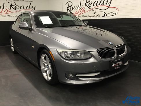 Used 2011 BMW 335i Convertible image 14