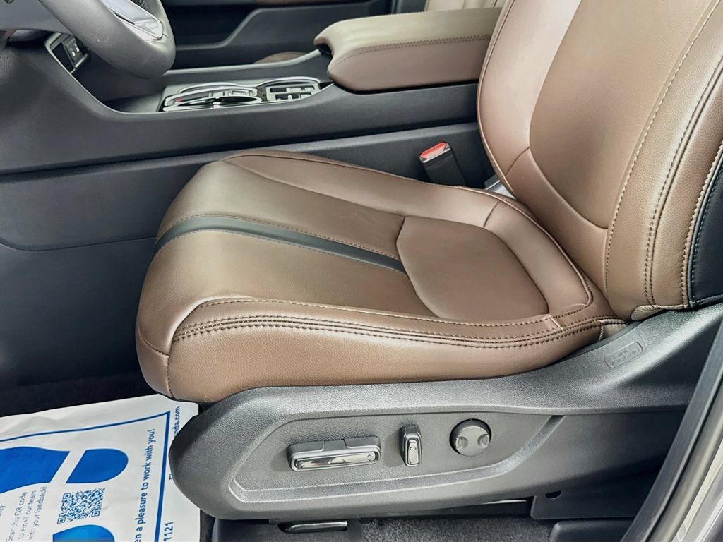 New 2026 Honda Pilot Touring image 27