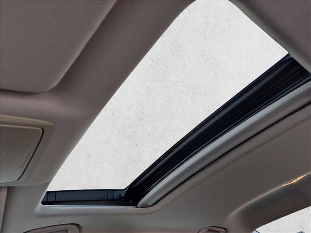 Used 2019 Honda Accord Touring image 16