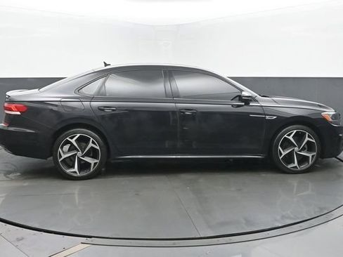 Used 2021 Volkswagen Passat 2.0T R-Line image 6