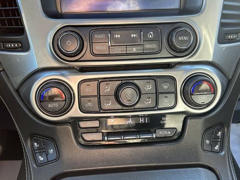 Used 2017 Chevrolet Suburban Premier image 22