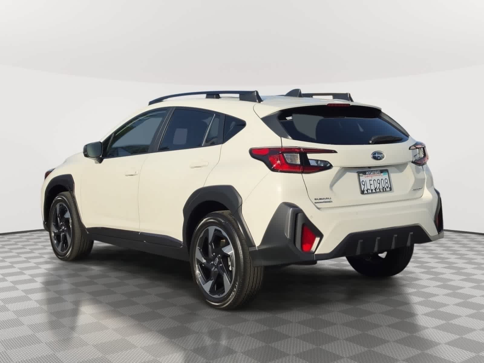 Used 2024 Subaru Crosstrek 2.5i Limited w/ Crosstrek Mirror Package AWD/4WD image 9