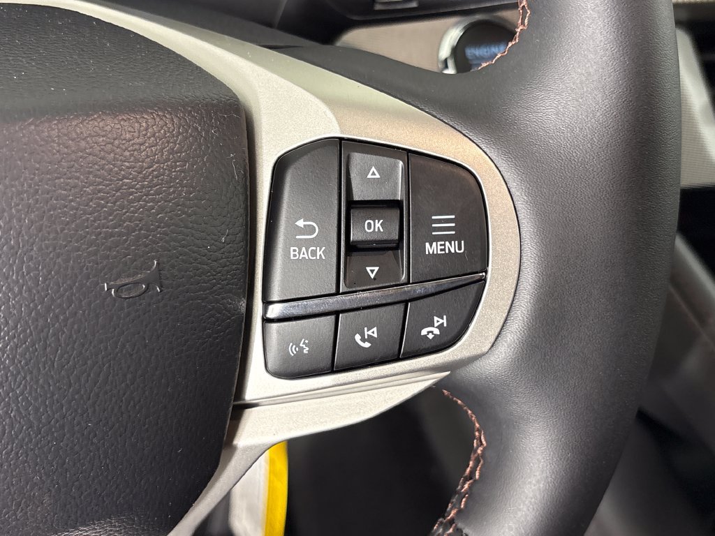 New 2026 Ford Explorer Active RWD image 18