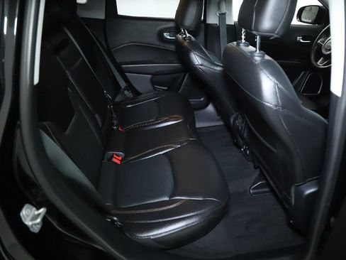 Used 2018 Jeep Compass Limited w/ Safe & Security Group AWD/4WD image 29