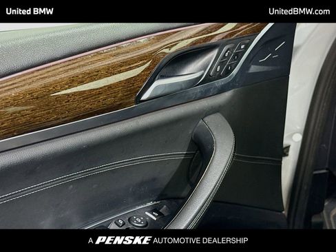 Used 2019 BMW X3 xDrive30i w/ Premium Package image 3