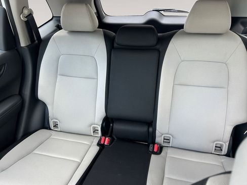 Used 2025 Honda CR-V EX image 13