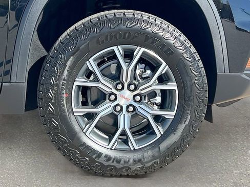 New 2026 GMC Acadia AT4 w/ Luxury Package image 19