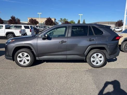 Used 2024 Toyota RAV4 LE image 8