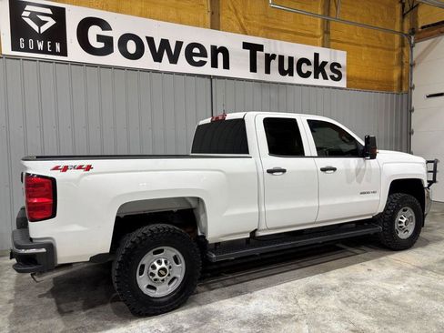 Used 2018 Chevrolet Silverado 2500 W/T w/ Snow Plow Prep Package AWD/4WD image 6