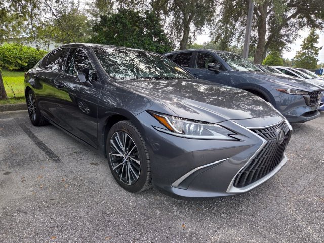 Used 2024 Lexus ES 350 w/ Premium Package FWD image 3