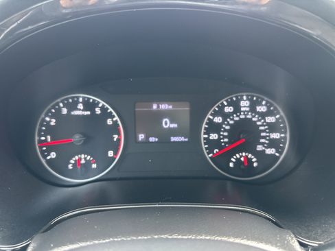 Used 2023 Kia Seltos S w/ Navigation Package AWD/4WD image 11