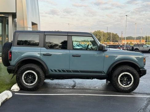 Used 2022 Ford Bronco Badlands w/ Sasquatch Package AWD/4WD image 6