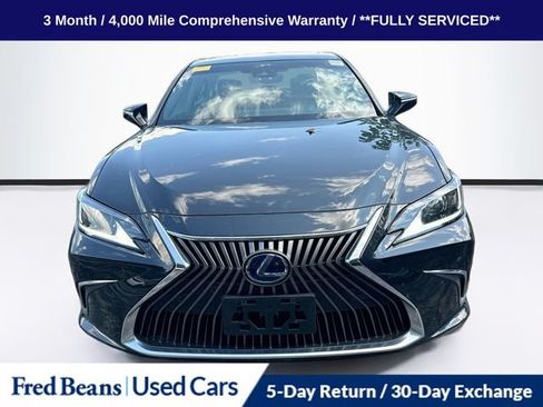 Used 2020 Lexus ES 300h w/ Premium Package FWD image 2