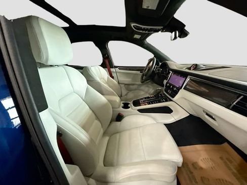 Used 2022 Porsche Macan GTS image 29