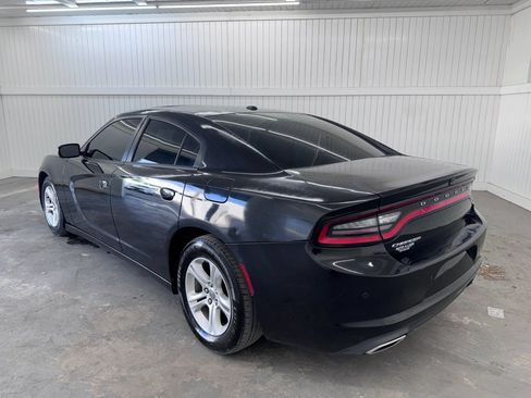 Used 2019 Dodge Charger SXT w/ Leather Interior Group RWD image 7