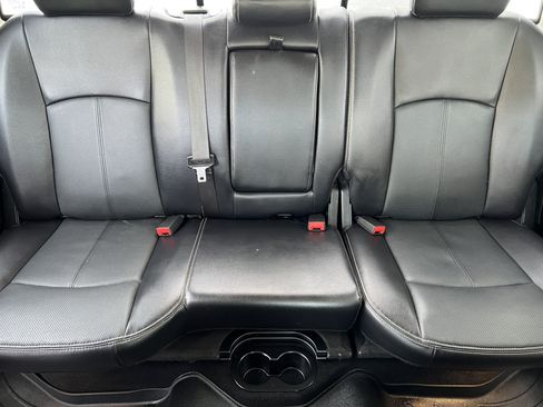 Used 2017 RAM 1500 Laramie AWD/4WD image 18
