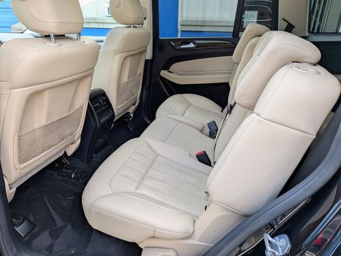 Used 2019 Mercedes-Benz GLS 450 4MATIC image 5