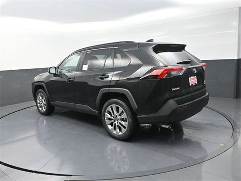 New 2025 Toyota RAV4 XLE Premium image 5