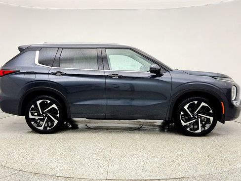 Used 2024 Mitsubishi Outlander SEL image 4
