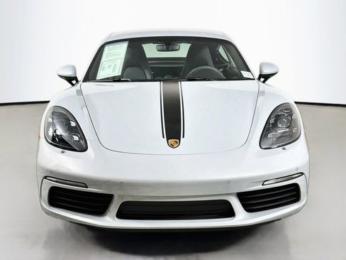 Used 2024 Porsche 718 Cayman w/ Premium Package RWD image 2