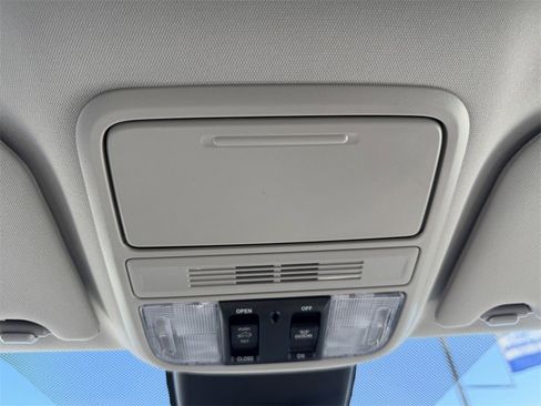 New 2026 Honda Odyssey Touring image 44