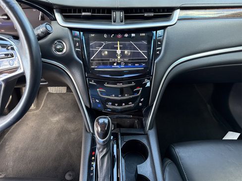 Used 2017 Cadillac XTS Luxury image 31