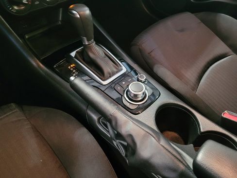 Used 2016 MAZDA MAZDA3 i Sport image 26