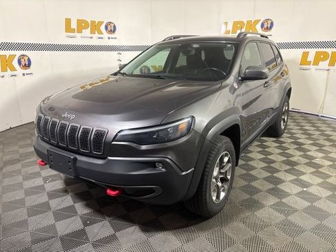 Used 2019 Jeep Cherokee Trailhawk w/ Comfort/Convenience Group AWD/4WD image 7