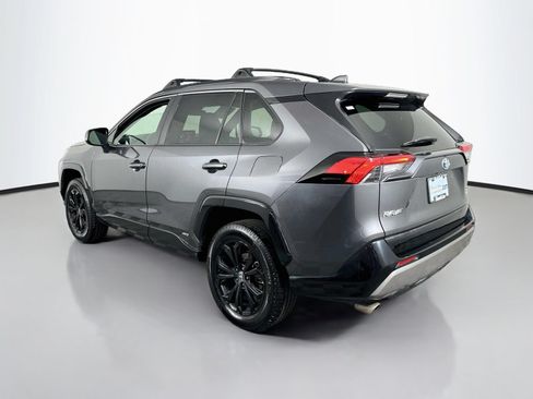 Certified 2022 Toyota RAV4 SE w/ Convenience Package AWD/4WD image 5