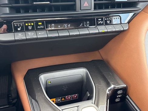 New 2026 Toyota Crown Signia AWD/4WD image 15