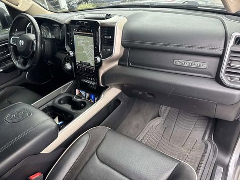 Used 2020 RAM 1500 Laramie AWD/4WD image 13