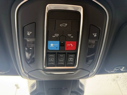 New 2025 Jeep Wagoneer S Limited w/ Comfort Package image 28