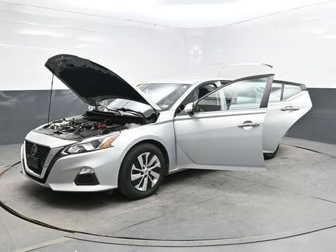 Used 2021 Nissan Altima 2.5 S FWD image 43