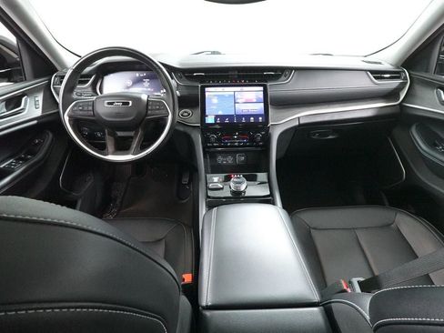Used 2022 Jeep Grand Cherokee L Limited AWD/4WD image 9
