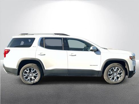 Certified 2023 GMC Acadia SLT w/ Technology Package image 6