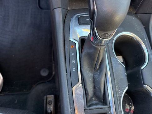 Used 2024 Chevrolet Equinox LS w/ LS Convenience Package image 23