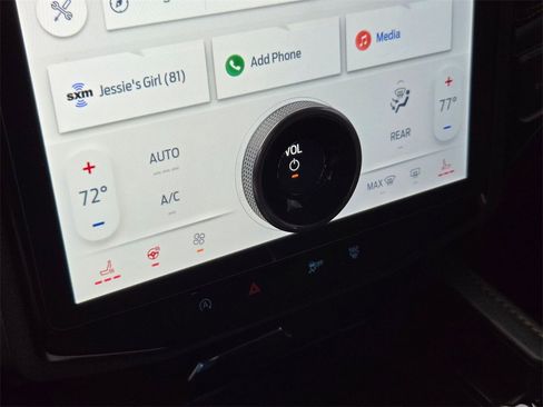 Used 2023 Ford Expedition Max Platinum image 18