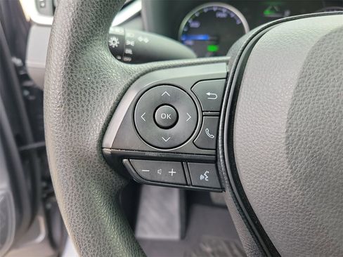 Used 2019 Toyota RAV4 LE image 19