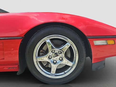 Used 1990 Chevrolet Corvette ZR-1 image 10