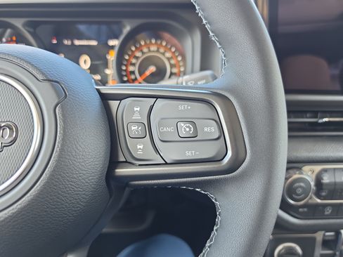 New 2026 Jeep Gladiator Willys AWD/4WD image 23